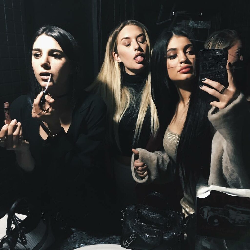 7 girls . One bathroom...