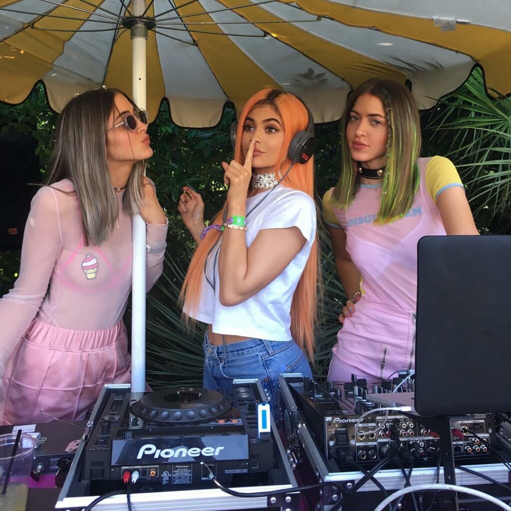 Crashing @simihaze set...