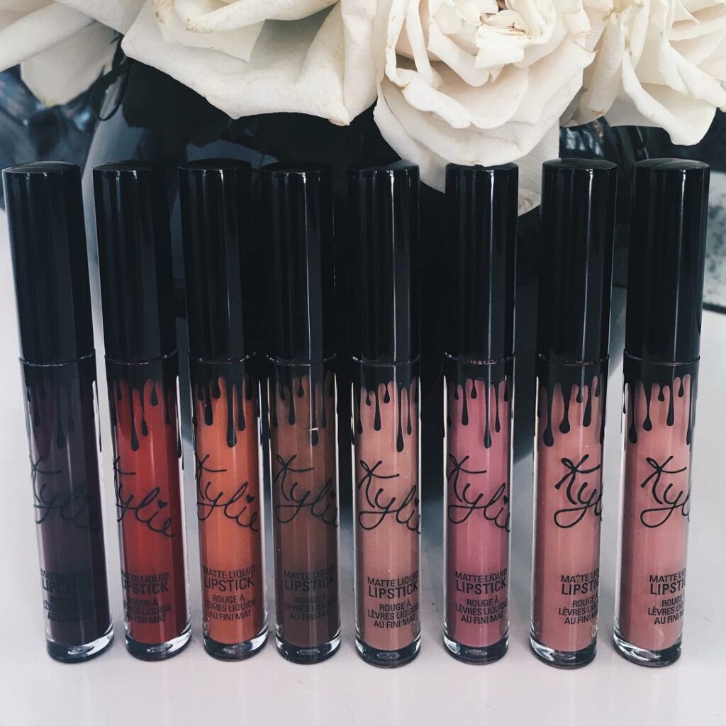 What color would you like to see next for @kyliecosmetics ?...