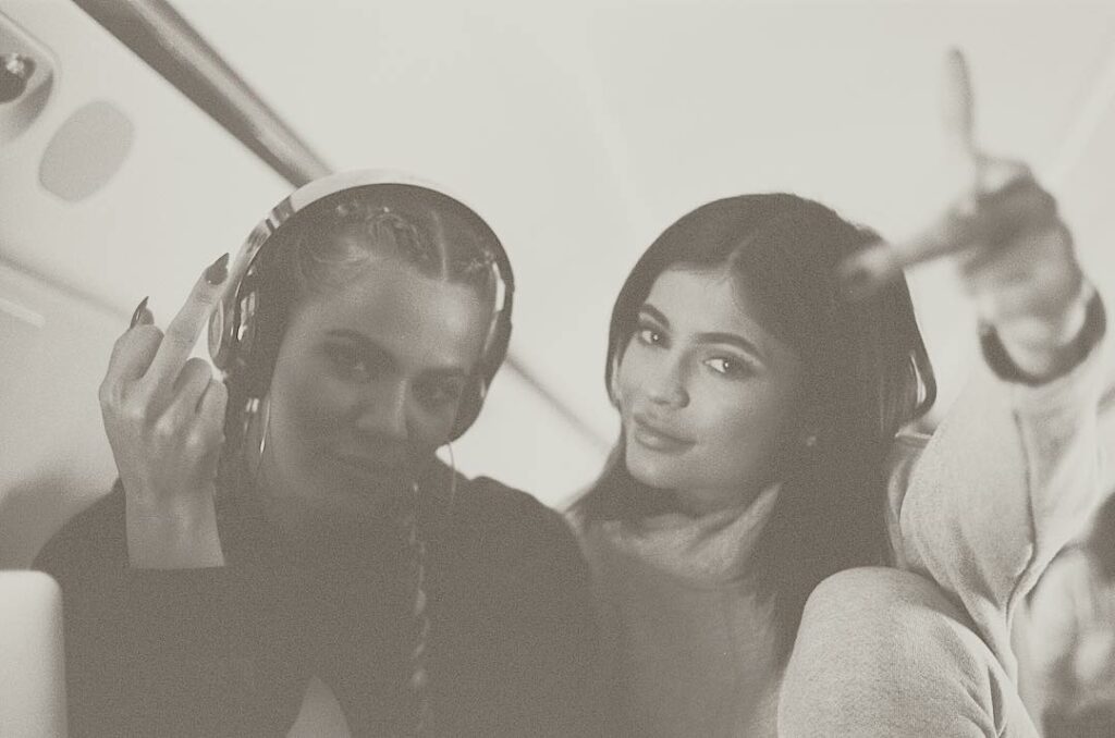 @kendalljenner...