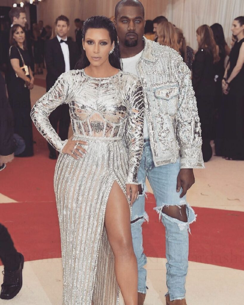 Thank you Vogue for making us the best dressed couple!!! THANK YOU @balmain & @o...