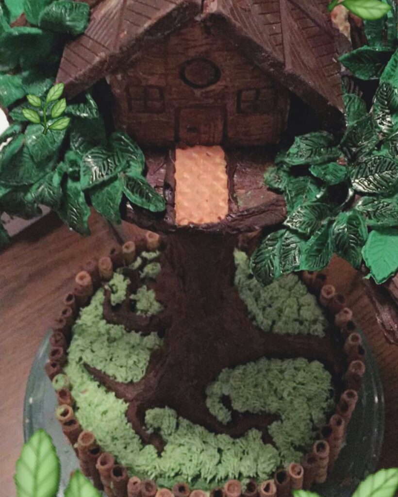 I told my mom that all I wanted to celebrate my birthday was a treehouse cake. T...