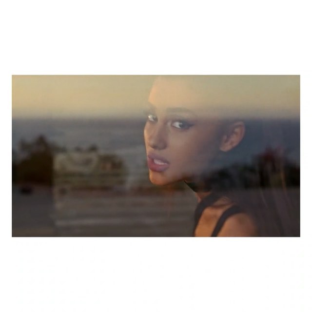 it's out ♡  #LetMeLoveYouVideo directed by @grant_singer on @applemusic #5daysda...