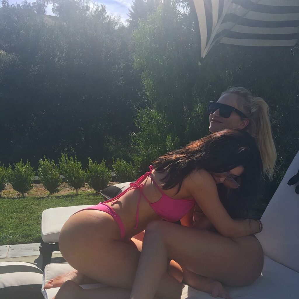 a brunette and a blonde...