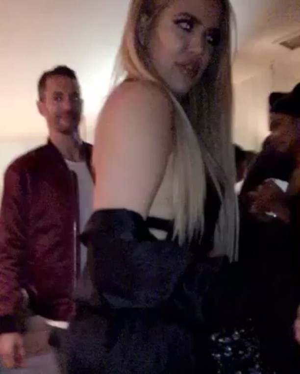 I was trying to be sassy for @monicarosestyle snap and @jenatkinhair is soooo my...