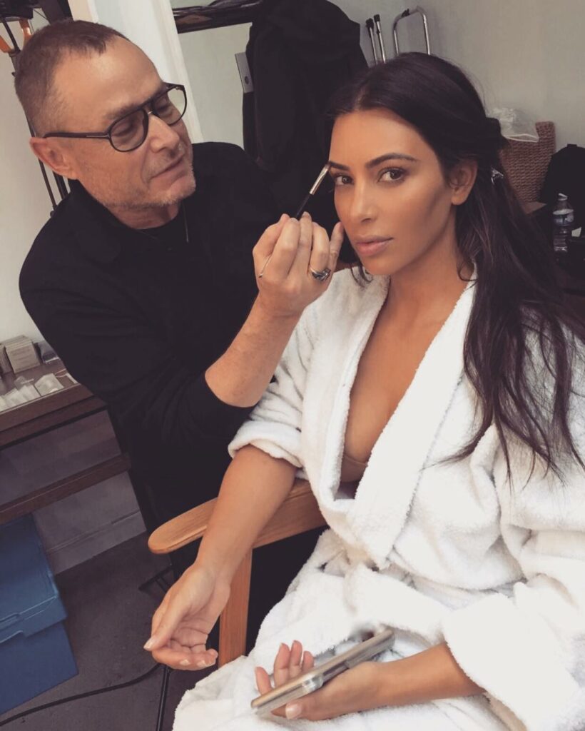 Let the transformation begin #BazaarIcons...