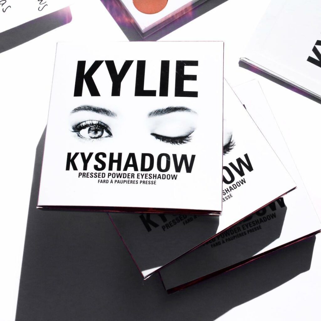 #kyshadow Bronze Palette back tomorrow at 3pm pst....
