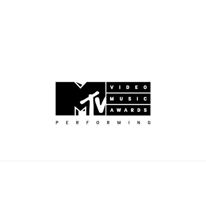 #SideToSide #VMAs ♡ @nickiminaj @mtv...