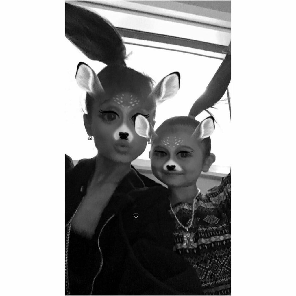 little friend Chloe  ♡...