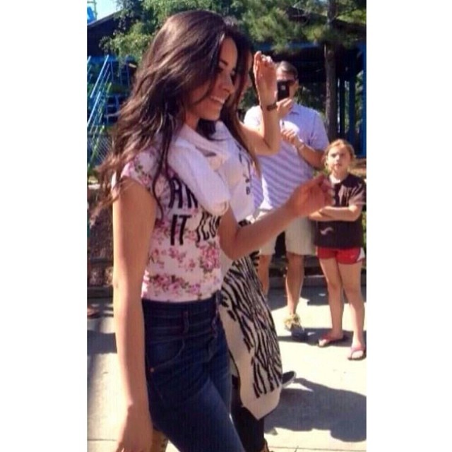 the girl in the back is me...