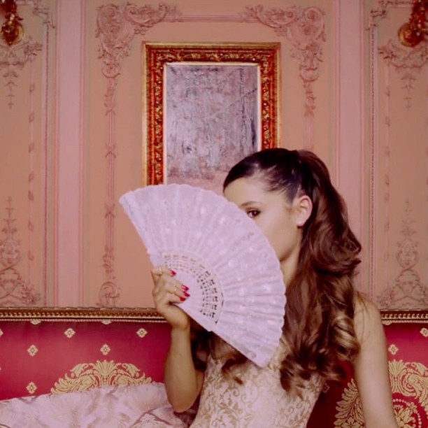 #6DaysUntilRIGHTTHEREvideo...