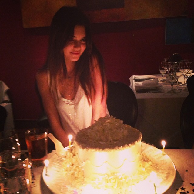 Happy birthday @kendalljenner...