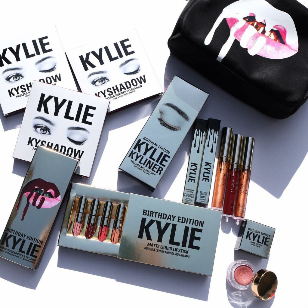 Birthday Bundle & KyShadows back this Wednesday at 3pm....
