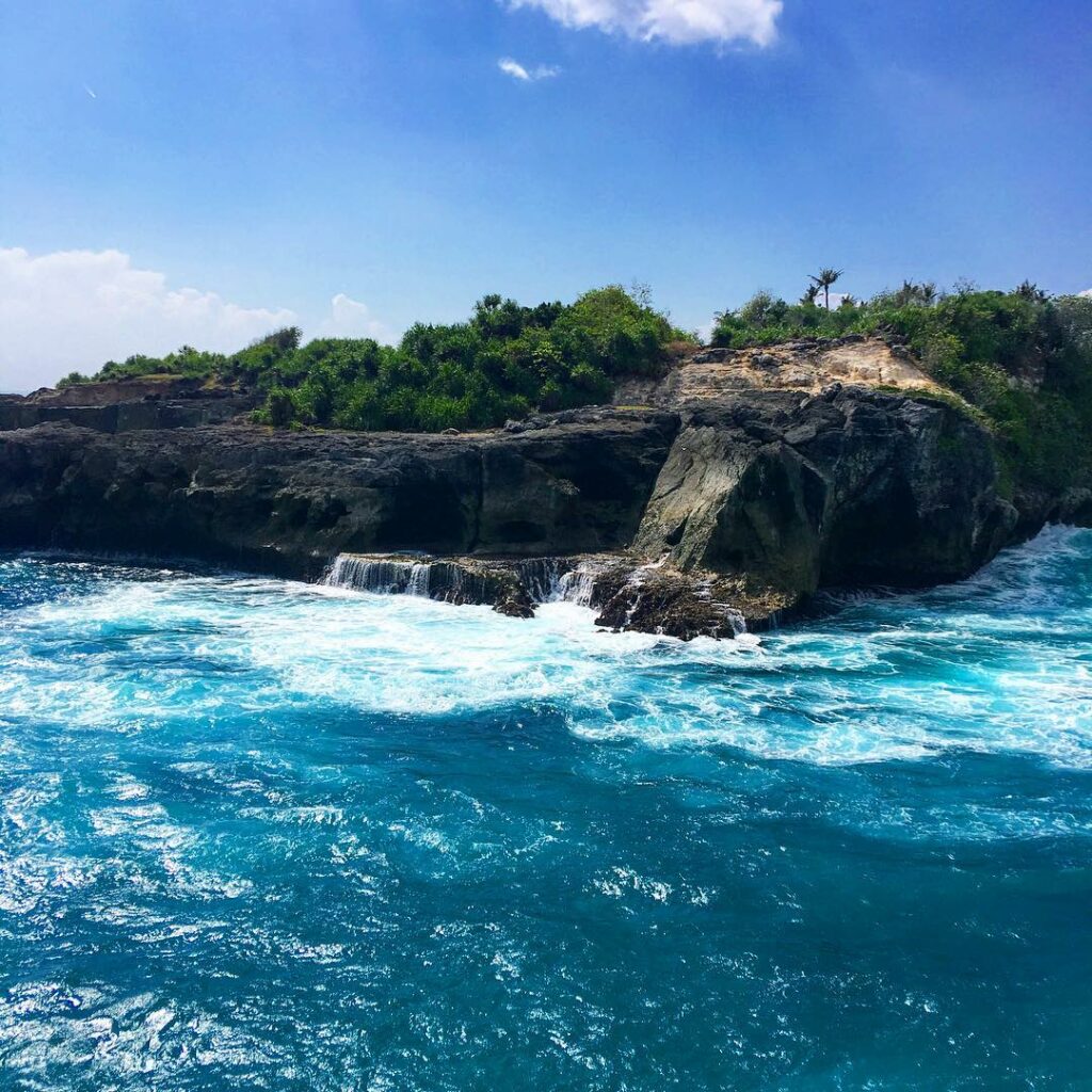 How is this real. I took this pic this is a real place????????...