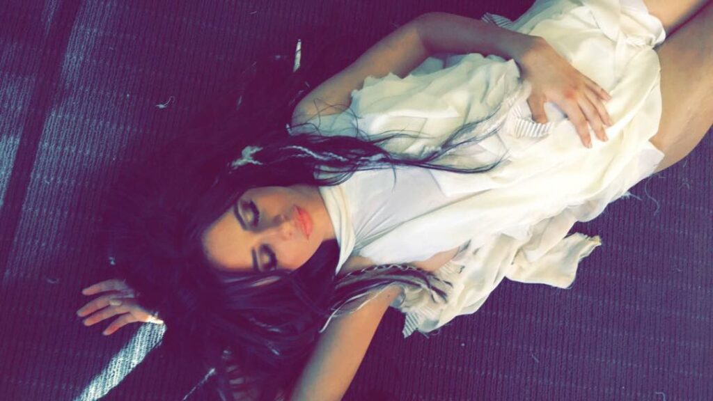 behind the scenes of that's my girl, put the post world apocalypse girl zombie w...