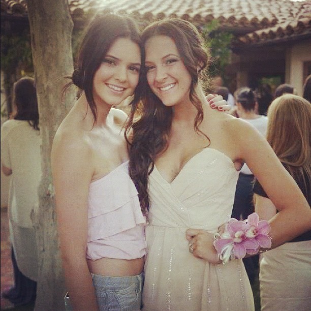 HAPPY BIRTHDAY @hannahlogann !!!! love you! ...