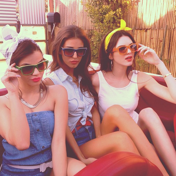 these chicks  > @ashleysky @damarisaguiar...