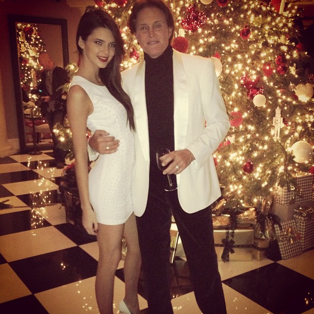 me and daddy are matching  mewwy Christmas...