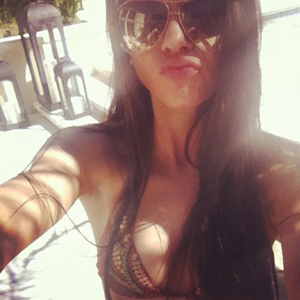 Tanning and shwimmin in March ...