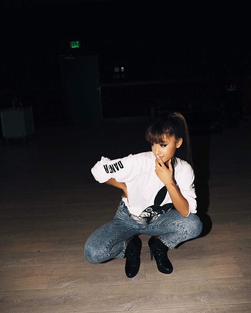 @dangerouswomantour...