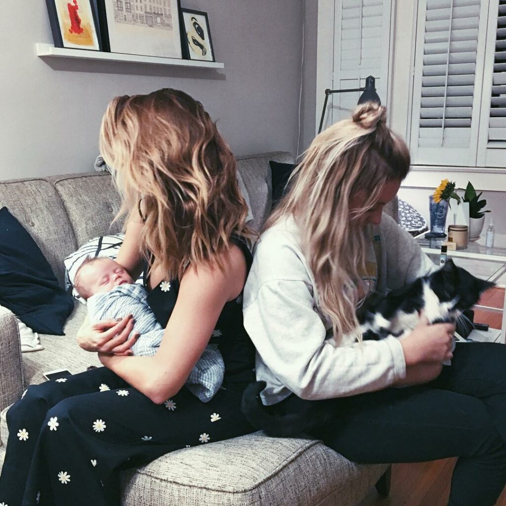 #thatsdarling double duty sitter service...