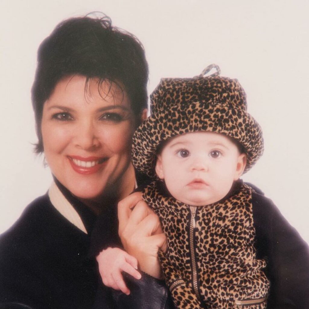 happy birthday mommy. I love you so much it hurts  @krisjenner...