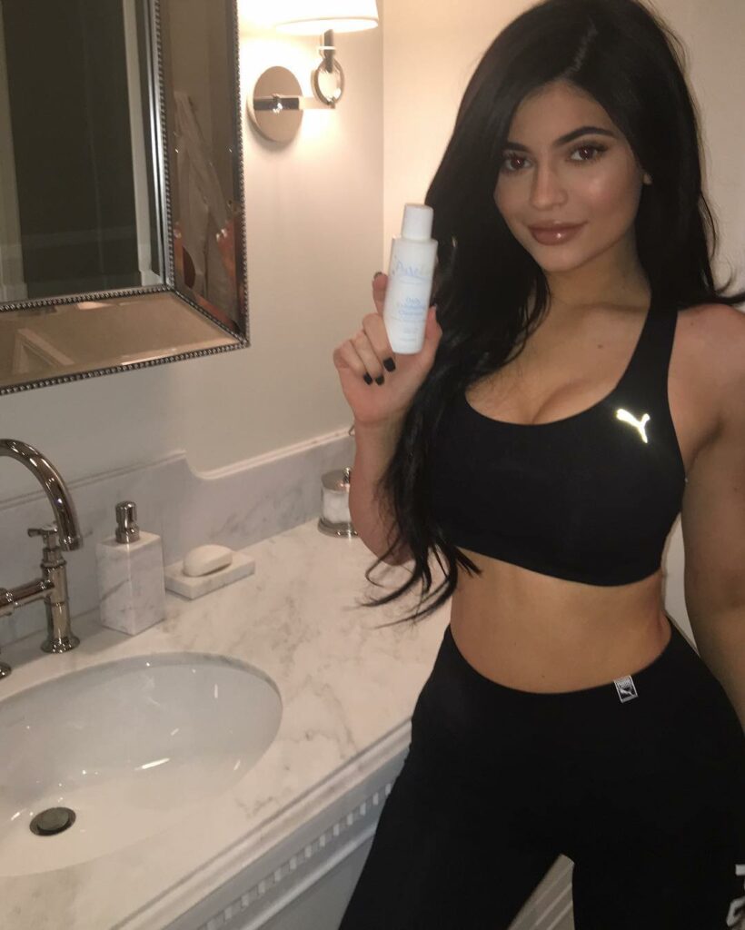 I miss my dark hair  should I go back?...
