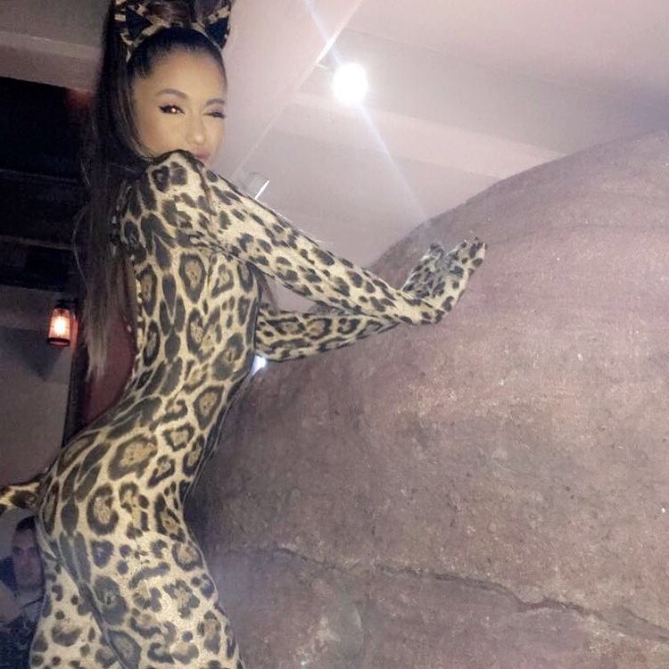this doesn't count as a look bc i would wear this to whole foods..... to be cont...