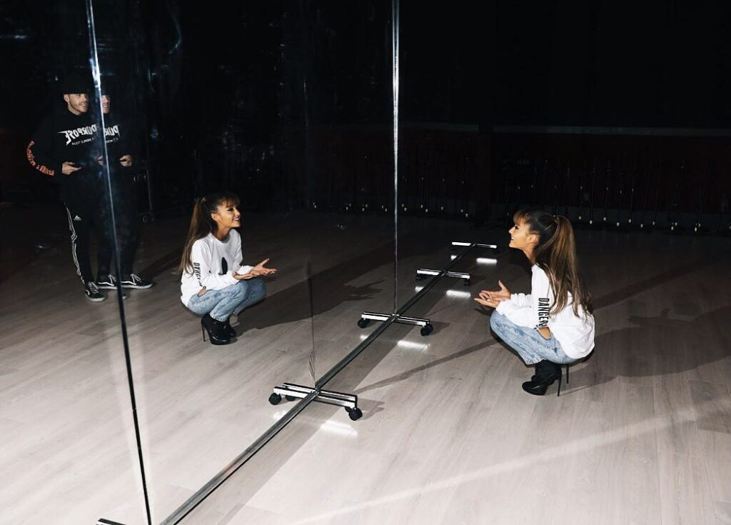 @dangerouswomantour...