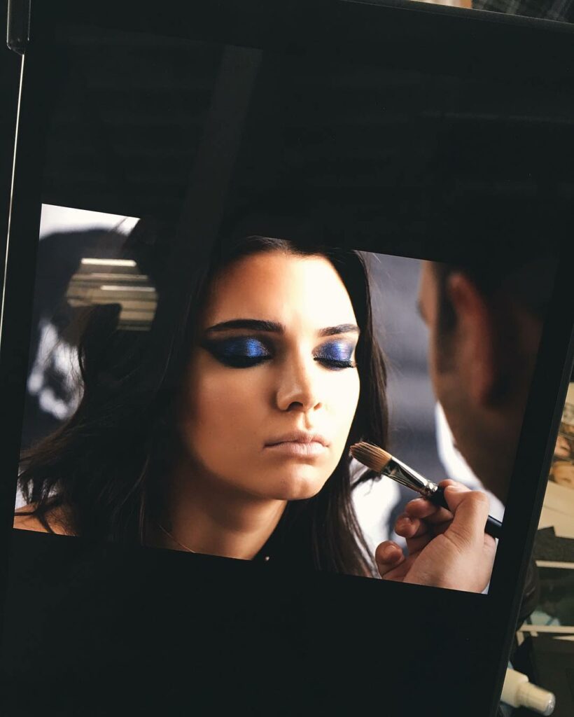 touch ups. BTS @theesteeedit #BeautyAttitudes #KJ4EL #EsteeModel...