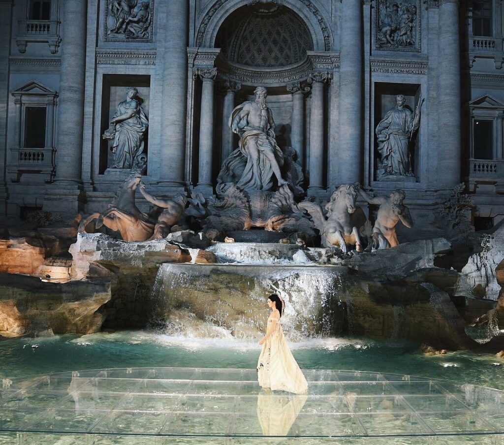 one of the most beautiful shows last night with @fendi #Fendi90Years...