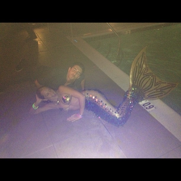mermaids ARE real everybody! ...