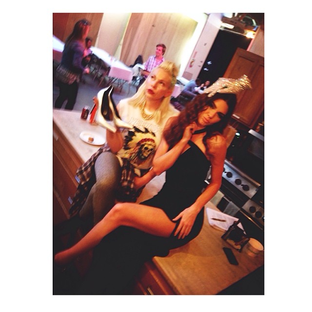 #flashback behind the scenes at the family Christmas card shoot with @joycebonel...