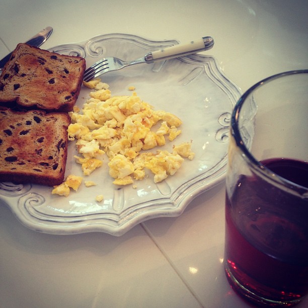 @jomarigoyso made me breakfast  aww, thankssss...