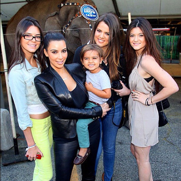 welcome to da circus (only posting this pic because mason is too cute!)...