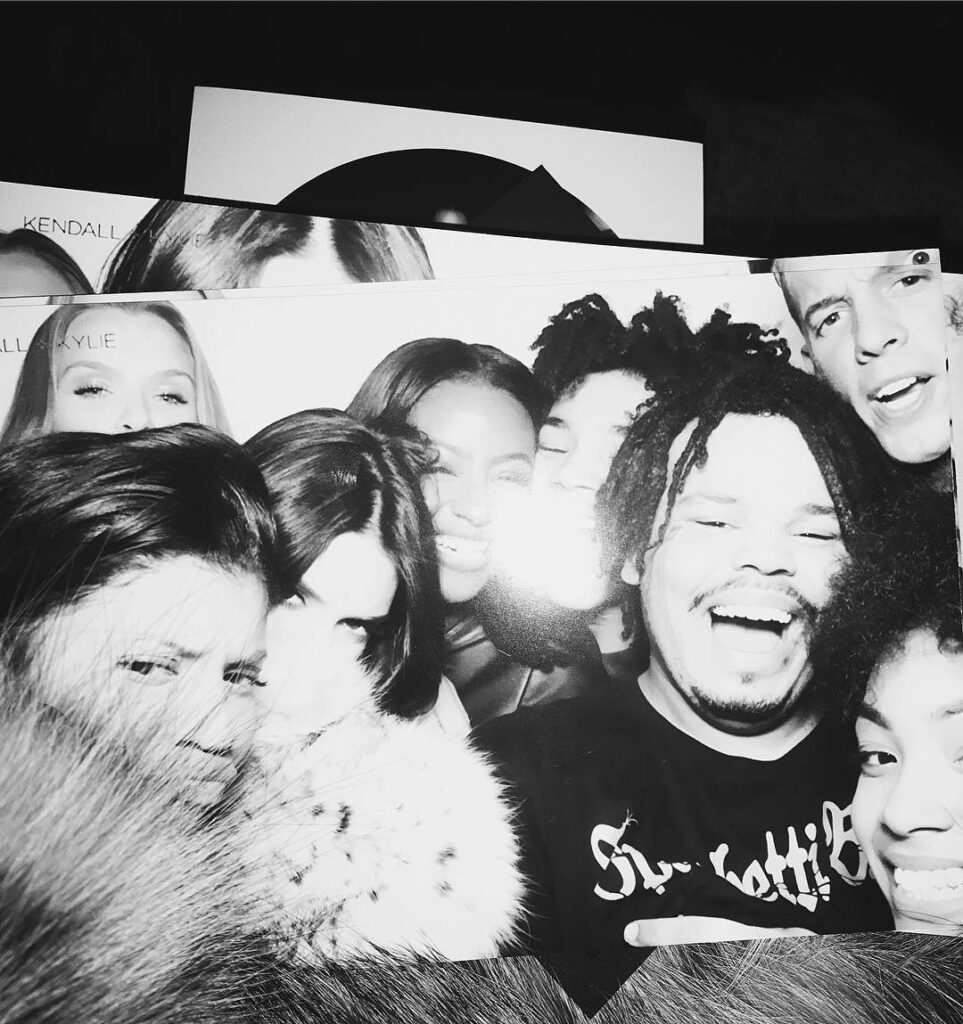 Kendall + Kylie squad...