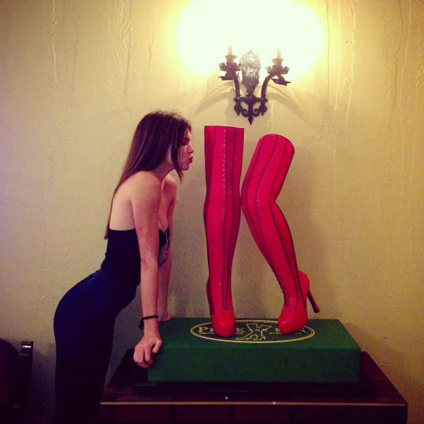 kinky ...