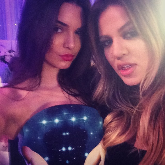 look at this hot birthday babe and her GRILLZZZ!!!  @khloekardashian...
