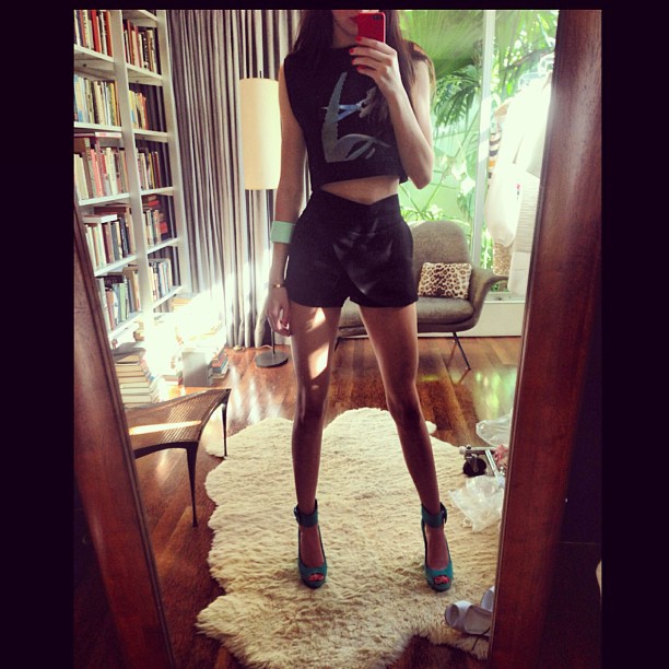 favorite outfit of the day right here kids...