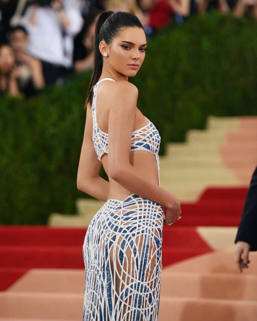 Met 2016. thank you @versace_official @esteelauder @voguemagazine #EsteeModel...