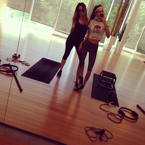 KhloMoney and Kenya gettin it in in the gym, stunna style...
