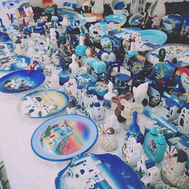 pretty little things #Santorini...