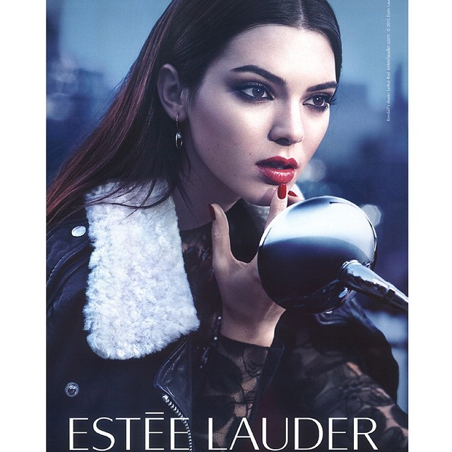 who needs one ad when you can have two...at the same time. @esteelauder #KJ4EL  ...