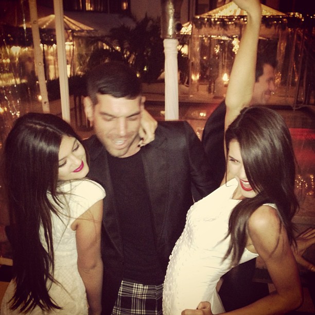 thow it up! thow it up! @robscheppy @kyliejenner...