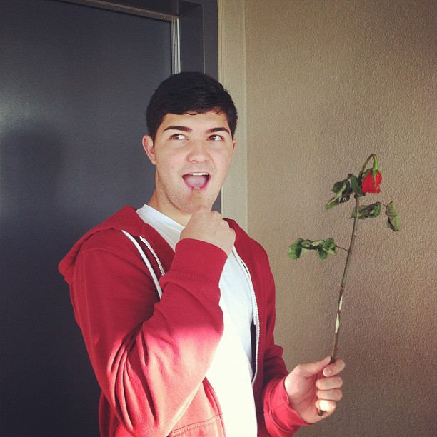 @noahzgrab and his dead rose...