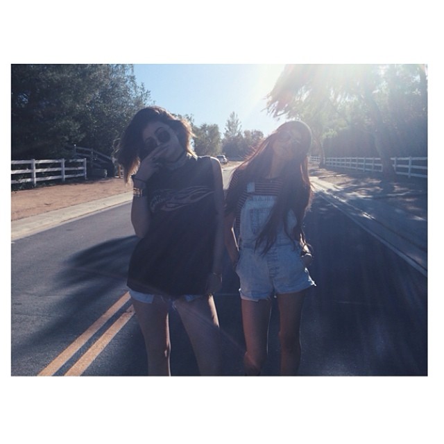 bae @zoeegordon...