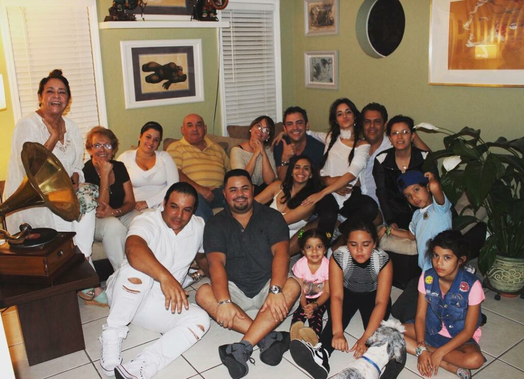 merry Christmas from my hella big hella latin family...