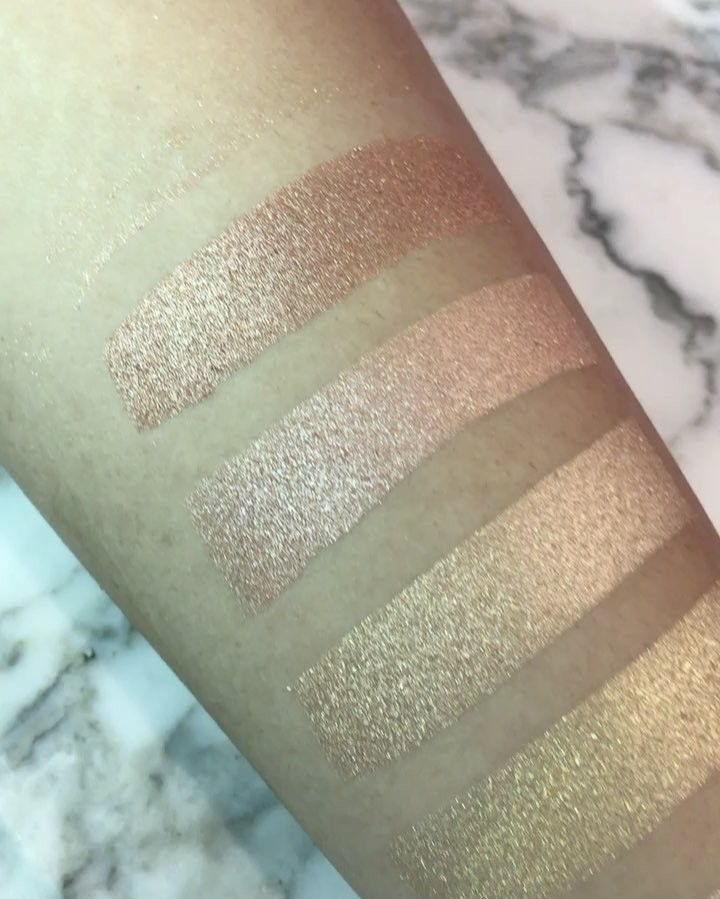 My KYLIGHTERS launch in 45 mins ... can't wait  3pm pst only on KylieCosmetics.c...