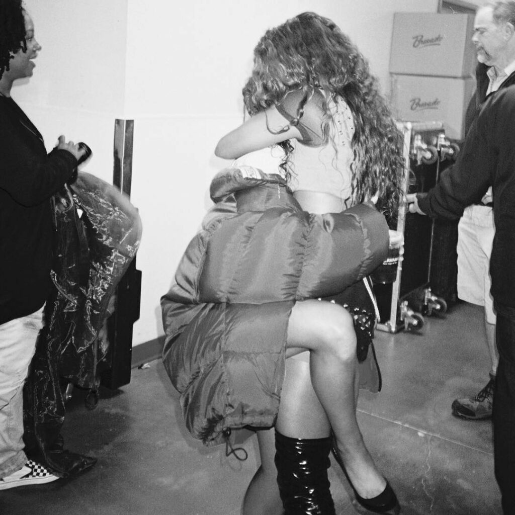 When you on da road with your bestie !!! @victoriamonet...