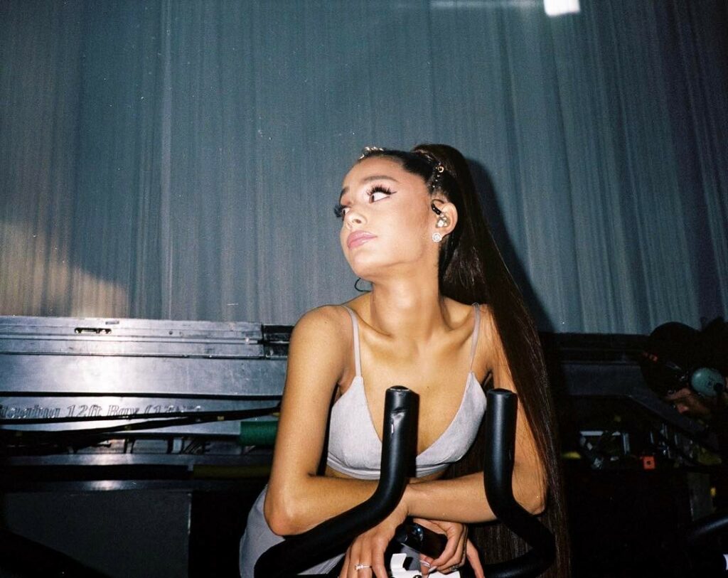 thank you again, I love you ♡ DC ♡ @dangerouswomantour...